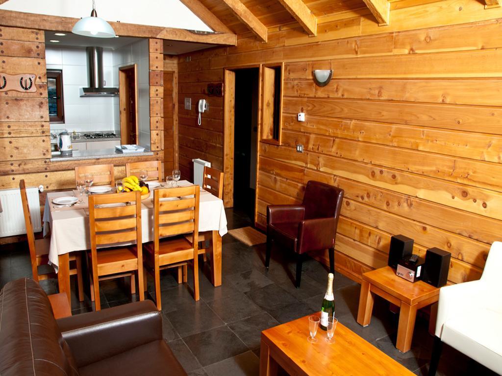 Cabanas Patagonia Lefun Pucon Phòng bức ảnh